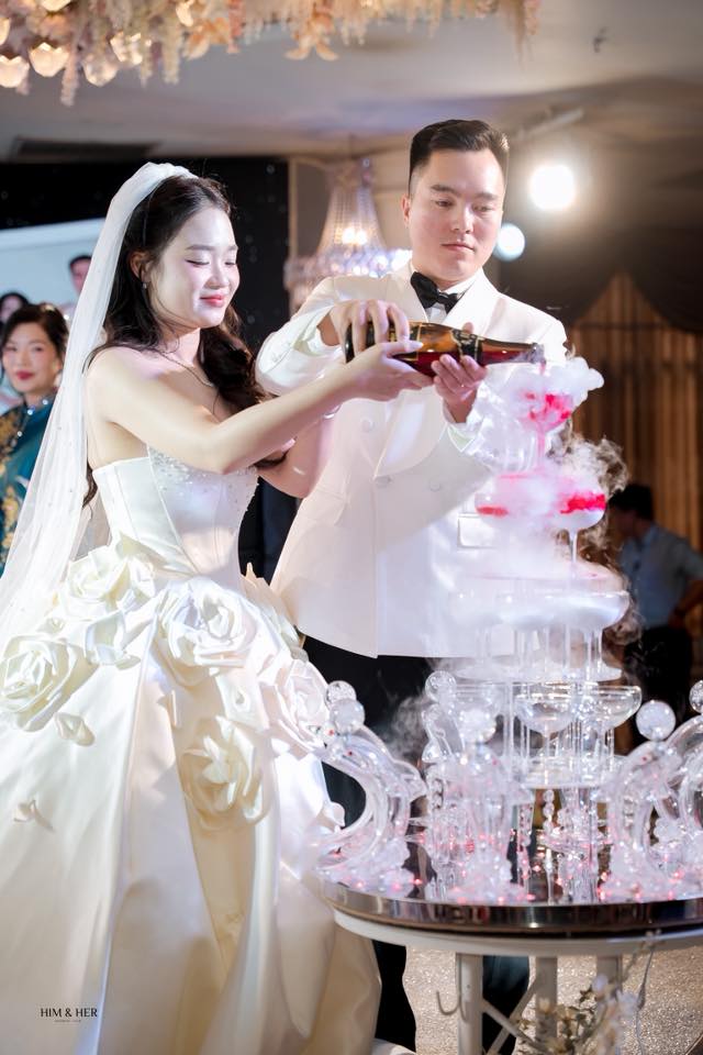 Cô dâu CIVAN BRIDAL
