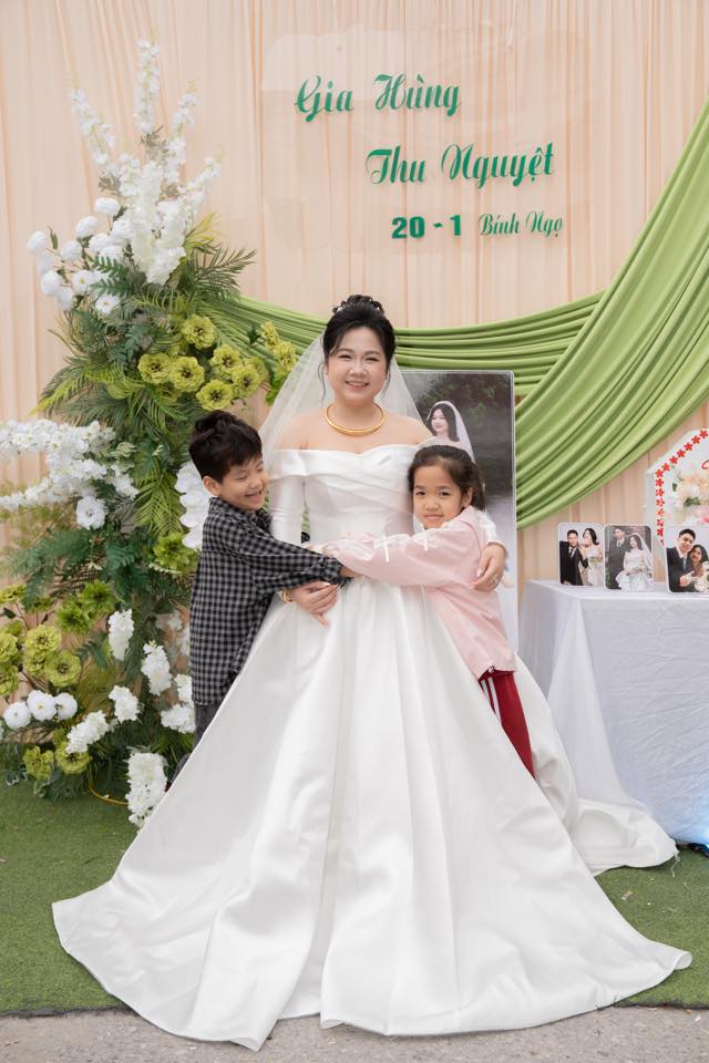 Cô dâu CIVAN BRIDAL